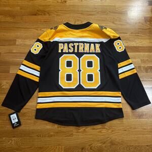 Boston Bruins Hockey Jersey David Pastrnack #88 Mens Large NHL Fanatics NWT